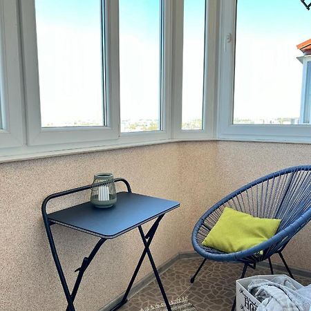 Relax. Просторі Та Затишні Апартаменти Ternopil Exterior foto
